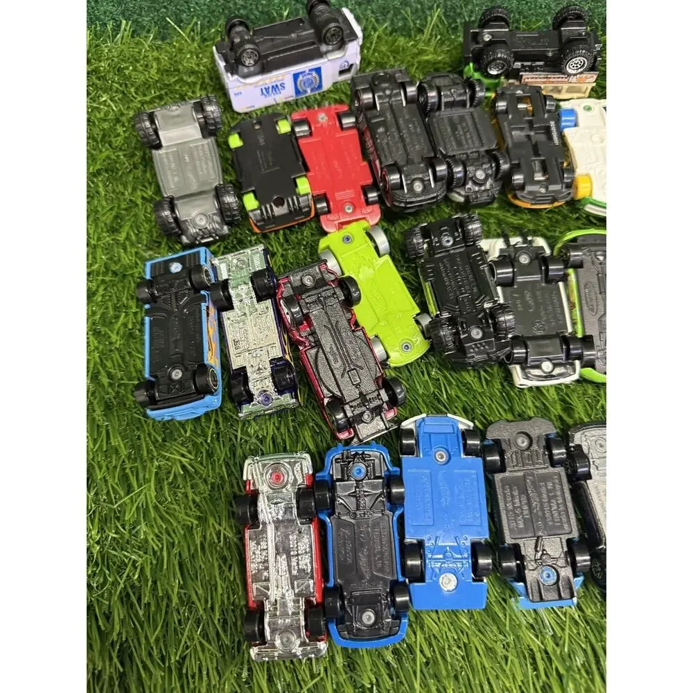 Large Lot of 40+ Diecast Toy Cars Trucks Vans Mixed Hot Wheels Matchbox Vehicles